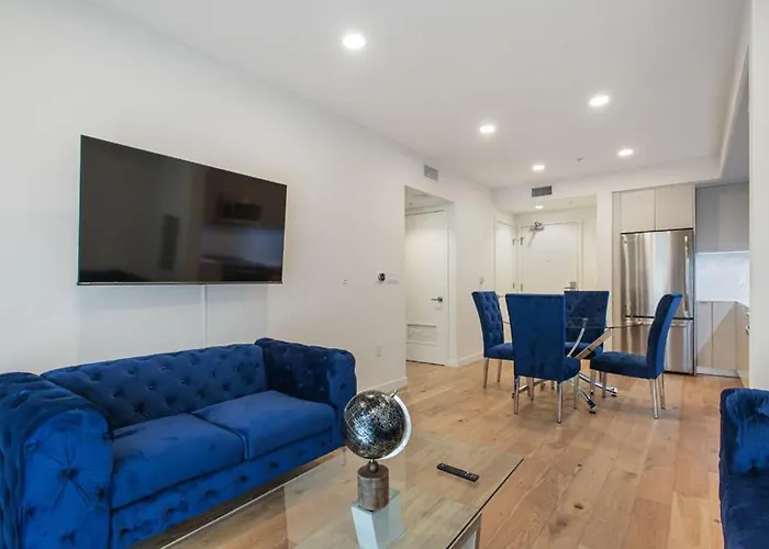 Modern 1 Bedroom Apartment